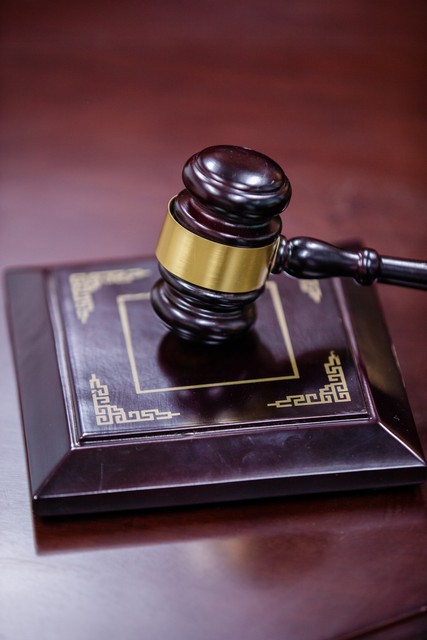 公司訴訟請律師（公司訴訟請律師是什么意思）